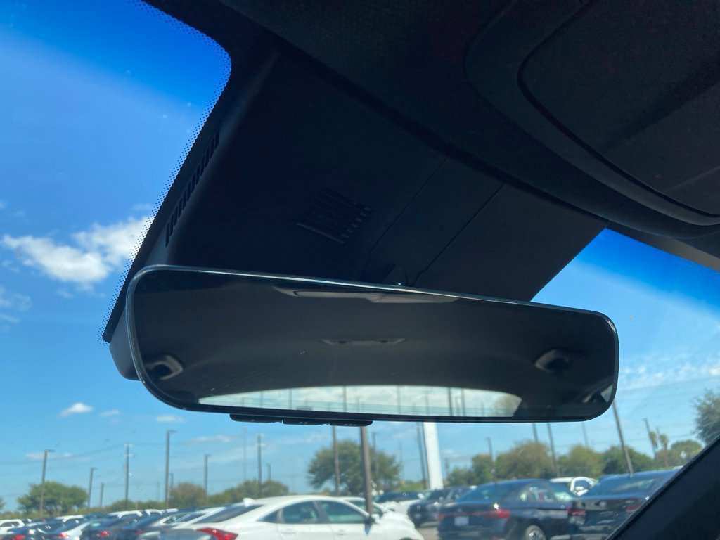 Used 2025 Genesis G70 2.5T RWD image 26