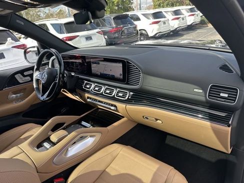 Certified 2024 Mercedes-Benz GLS 580 4MATIC image 39