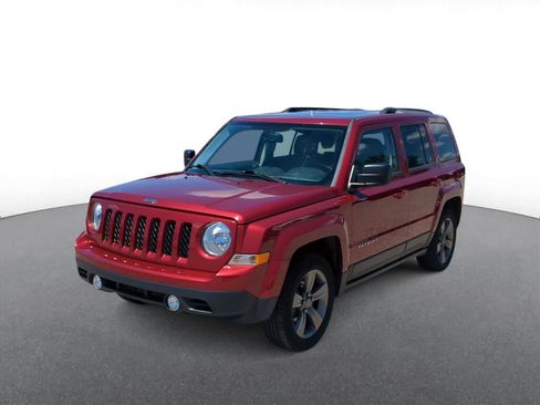 Used 2015 Jeep Patriot High Altitude FWD image 4