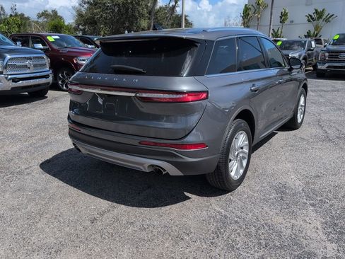 Used 2021 Lincoln Corsair FWD image 3