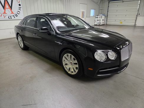 Used 2018 Bentley Flying Spur V8 AWD/4WD image 10
