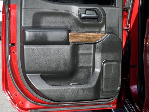 Used 2019 Chevrolet Silverado 1500 High Country image 35