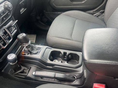 Used 2023 Jeep Wrangler Unlimited w/ Cold Weather Group image 43