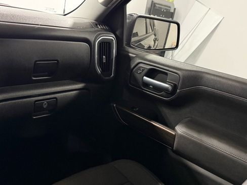 Used 2021 Chevrolet Silverado 1500 LT Trail Boss w/ Convenience Package II image 12