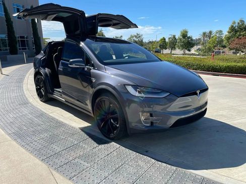 Used 2020 Tesla Model X Long Range AWD/4WD image 71