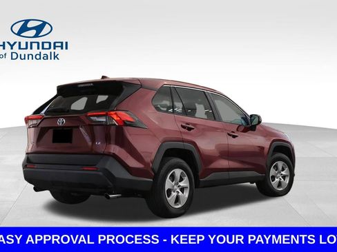 Used 2024 Toyota RAV4 LE FWD image 2