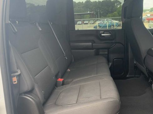Used 2022 Chevrolet Silverado 2500 Custom w/ Custom Convenience Package AWD/4WD image 32