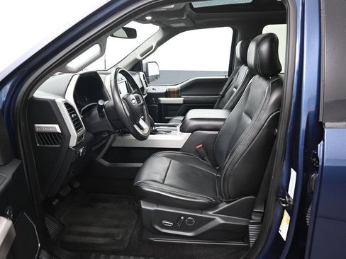 Used 2017 Ford F150 Lariat AWD/4WD image 9