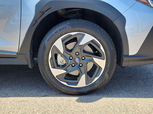 Used 2024 Subaru Crosstrek 2.5i Limited w/ Crosstrek Mirror Package AWD/4WD image 17