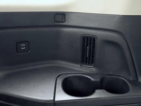 Used 2025 Honda Pilot Touring image 27