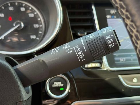 Used 2019 Buick Encore Essence w/ Experience Buick Package image 30