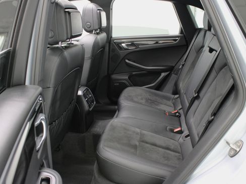 Used 2017 Porsche Macan S image 38