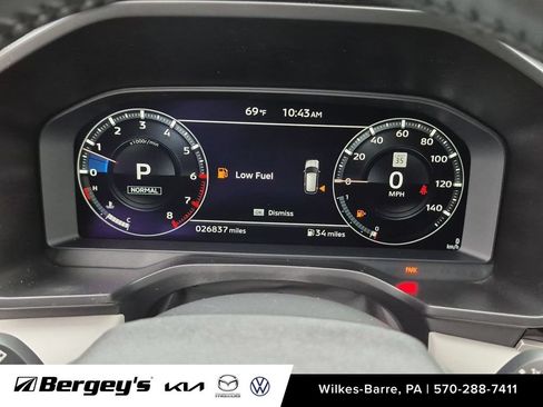 Used 2023 Mitsubishi Outlander SEL AWD/4WD image 16