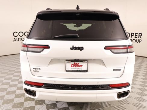 Used 2024 Jeep Grand Cherokee L Summit w/ Advanced Protech Group IV AWD/4WD image 26