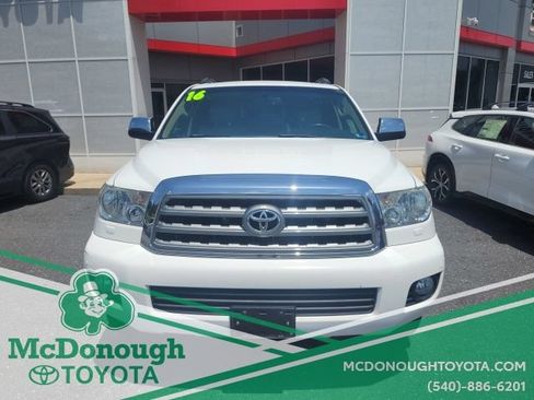 Used 2016 Toyota Sequoia Limited AWD/4WD image 3