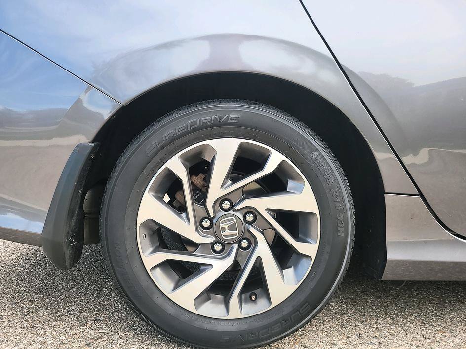 Used 2017 Honda Civic EX image 18