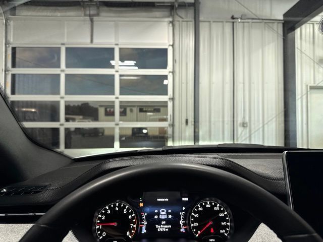 Used 2024 Jeep Compass Latitude w/ Altitude Special Edition AWD/4WD image 9