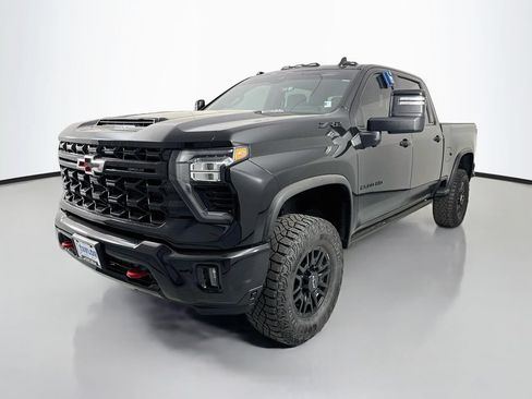 Certified 2024 Chevrolet Silverado 2500 ZR2 w/ Technology Package AWD/4WD image 3