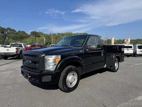 Used 2016 Ford F250 XL image 2