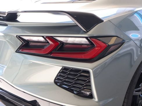 Used 2023 Chevrolet Corvette Stingray Preferred Cpe w/ Z51 Performance Package RWD image 9