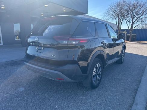 Certified 2023 Nissan Rogue SV image 3