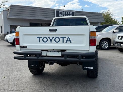 Used 1989 Toyota Pickup Deluxe AWD/4WD image 57