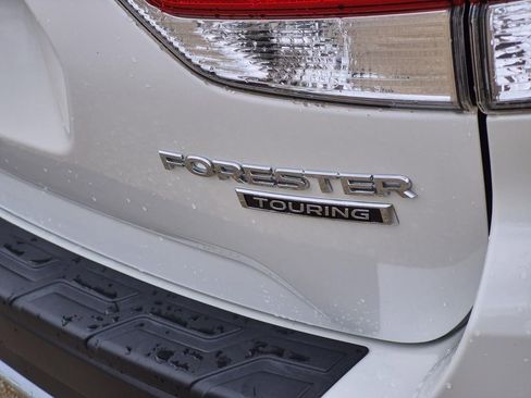 Used 2021 Subaru Forester Touring w/ Popular Package #2 image 9