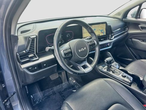 Certified 2023 Kia Sportage EX FWD image 9