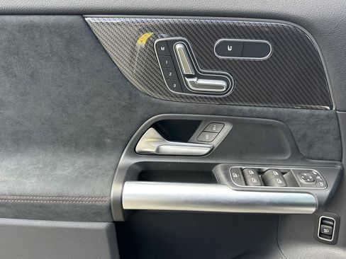 New 2025 Mercedes-Benz GLA 35 AMG 4MATIC image 13