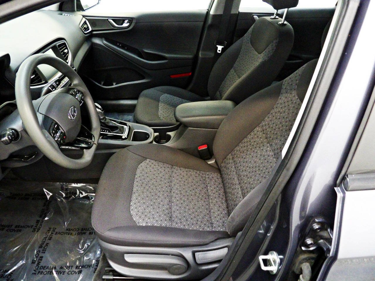 Used 2018 Hyundai Ioniq Blue FWD image 8