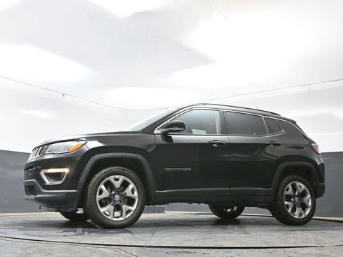 Used 2020 Jeep Compass Limited AWD/4WD image 26