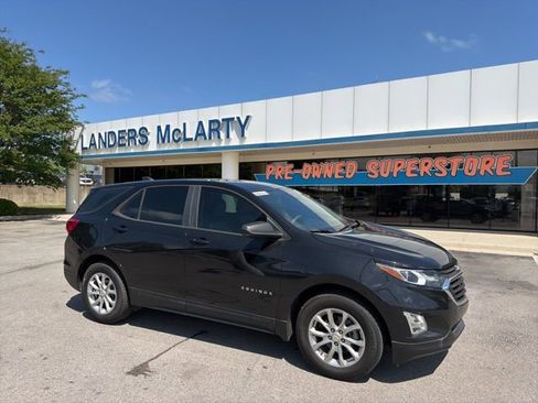 Used 2021 Chevrolet Equinox LS FWD image 1