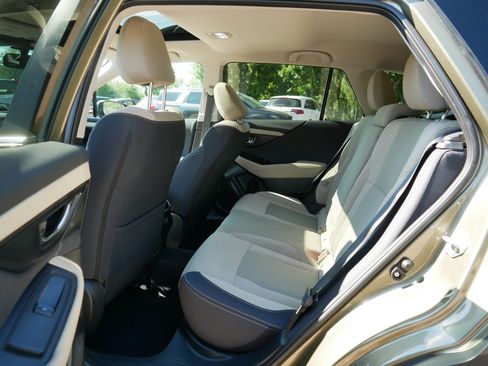 Used 2024 Subaru Outback Premium AWD/4WD image 35