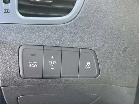 Used 2013 Hyundai Elantra GLS w/ Preferred Pkg FWD image 13