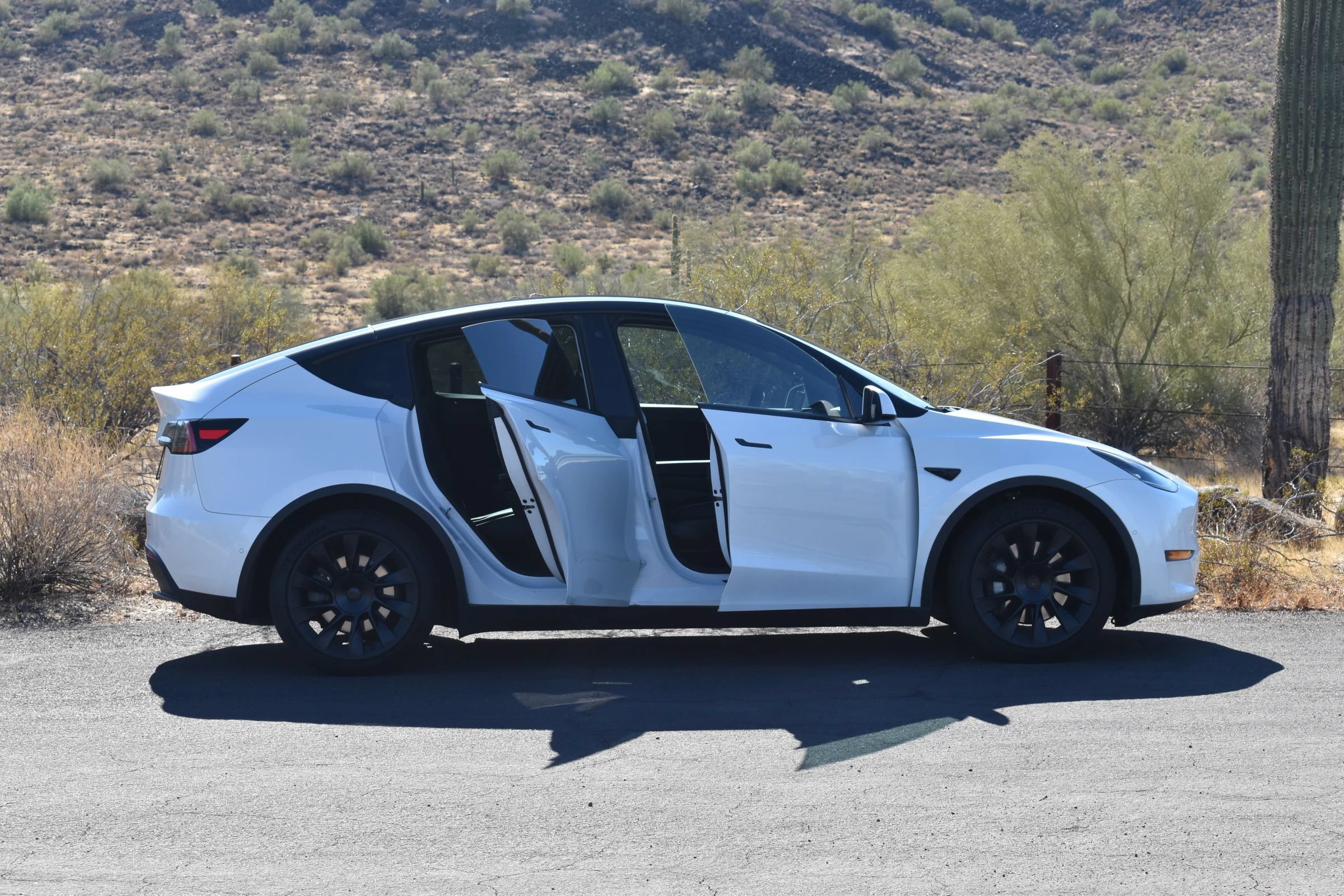 Used 2021 Tesla Model Y Long Range AWD/4WD image 9