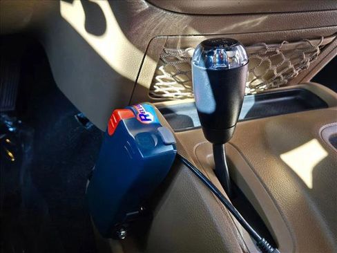 Used 2016 Jeep Wrangler Unlimited Sahara w/ Max Tow Package image 12