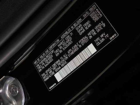 Certified 2024 Volvo XC40 Recharge Plus w/ Protection Package Premier image 34