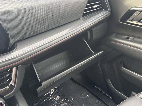 Used 2025 Chevrolet Suburban RST w/ Sun And Tow Package image 31