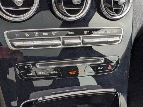 Used 2018 Mercedes-Benz C 300 4MATIC Sedan image 26