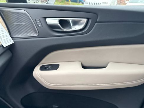New 2026 Volvo XC60 B5 Plus w/ Climate Package image 20