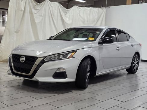 Used 2020 Nissan Altima 2.5 SR image 9