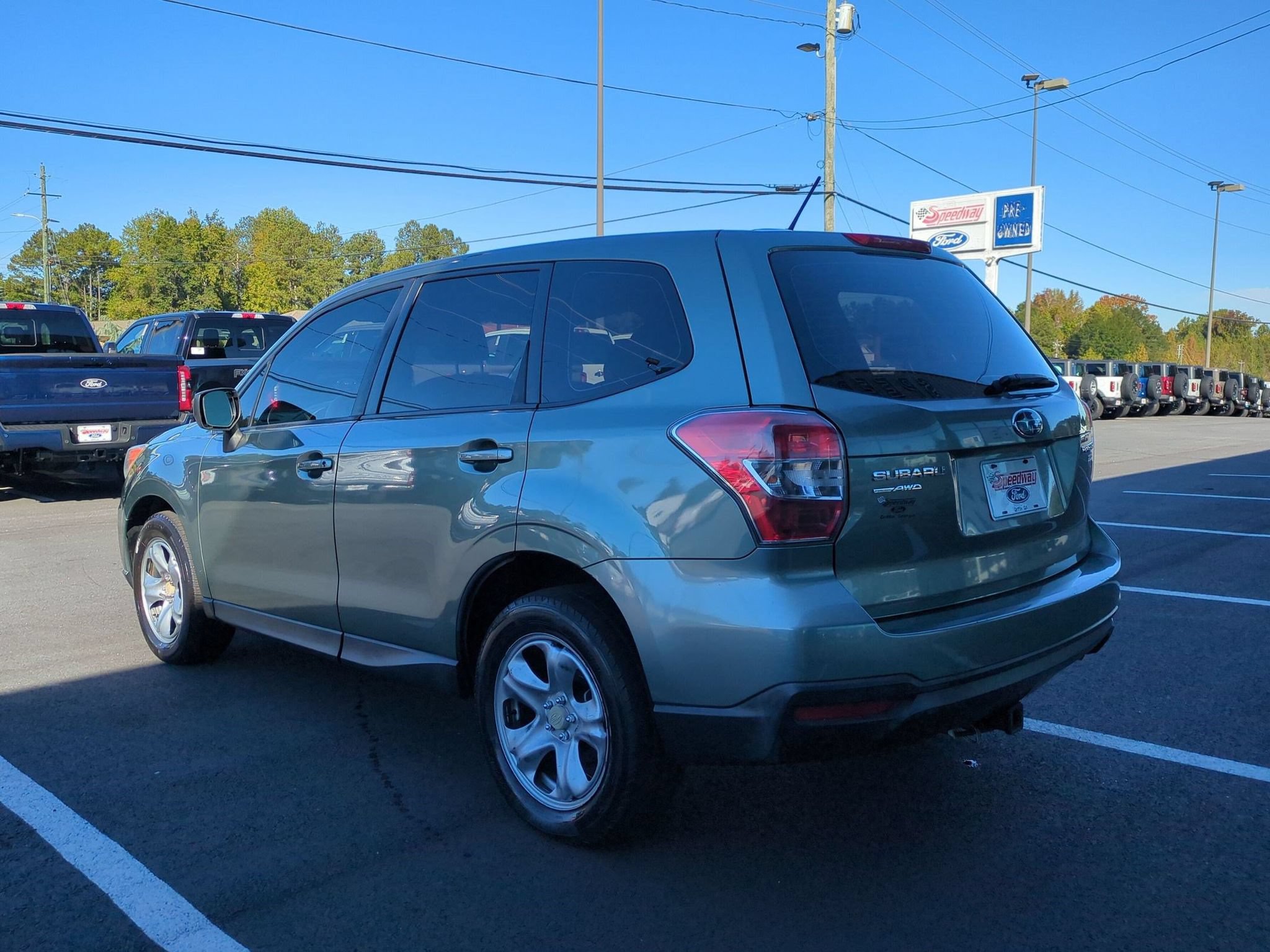 Used 2014 Subaru Forester 2.5i AWD/4WD image 9