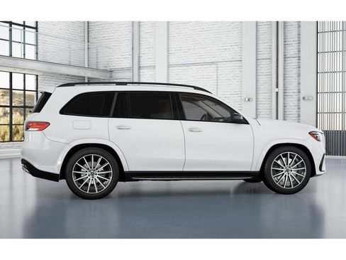 New 2026 Mercedes-Benz GLS 450 4MATIC image 17