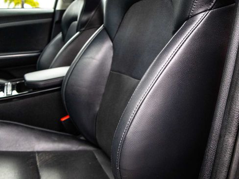 Used 2019 Kia Stinger RWD image 21
