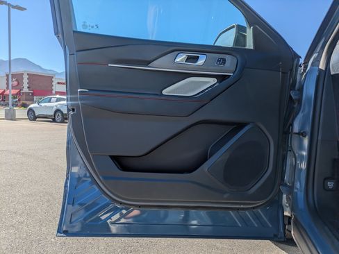 Used 2025 Ford Explorer ST AWD/4WD image 14