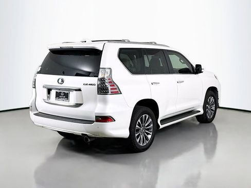 Used 2023 Lexus GX 460 Luxury w/ Accessory Package image 5