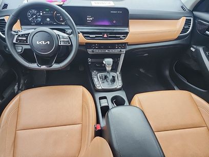 Used 2024 Kia Seltos SX
