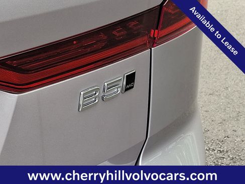 Certified 2026 Volvo XC60 B5 Plus w/ Protection Package Premier image 25