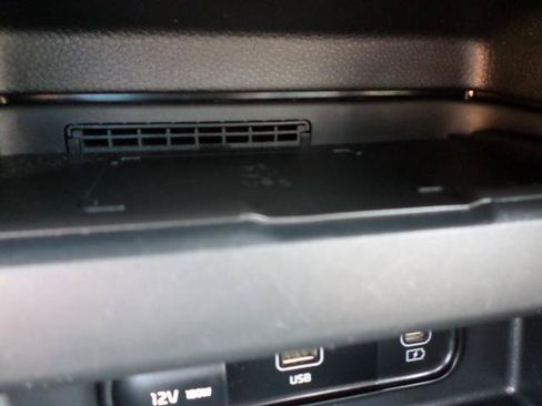 Used 2024 Kia Seltos SX w/ SX Sunroof Package AWD/4WD image 15
