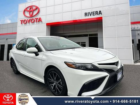 Used 2023 Toyota Camry SE FWD image 8